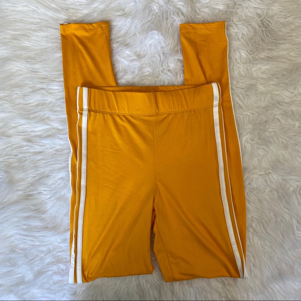 🔥SOLD🔥 Marci Varsity Stripe Leggings Golden Yellow XS - Picture 8 of 14